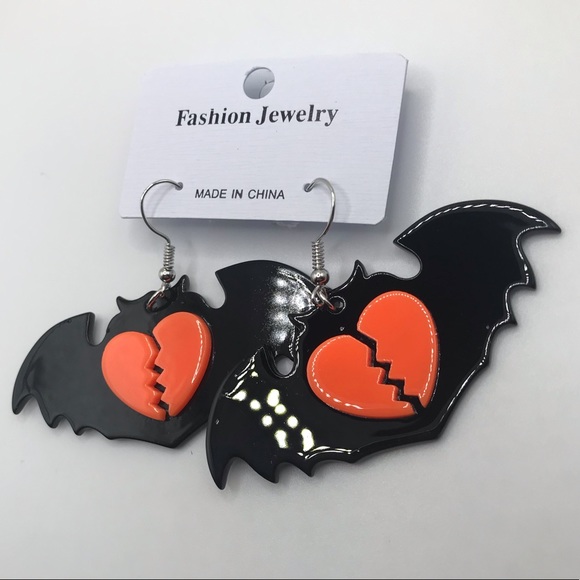 Halloween Bat w Broken Heart Earrings goth gothic - Picture 5 of 6